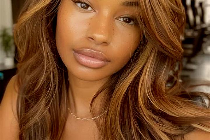 Willow, 21, a dark blonde amber-eyed mixed companion based in Pardi. Offering Prostate Massage, Deep French Kissing, GFE, Striptease. Available for incall an...