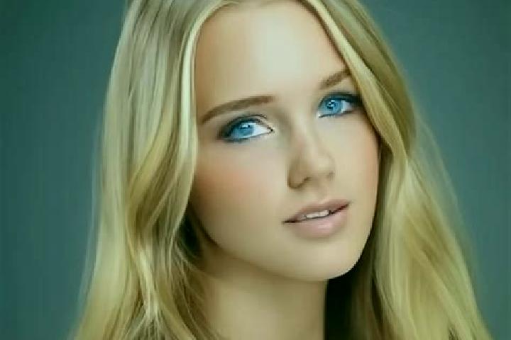 Willow, 21, a dark blonde grey-eyed caribbean companion based in Weiwangzhuang. Offering Girlfriend Experience, Striptease, Domination. Available for incall ...