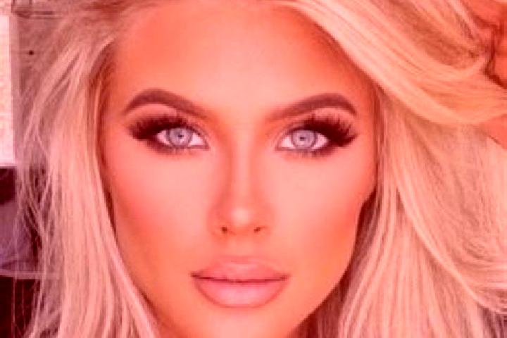 Willow, 21, a platinum blonde amber-eyed indian companion based in Kocayaka. Offering Duos, Erotic Massage, Dinner Date. Available for incall and outcall, ov...