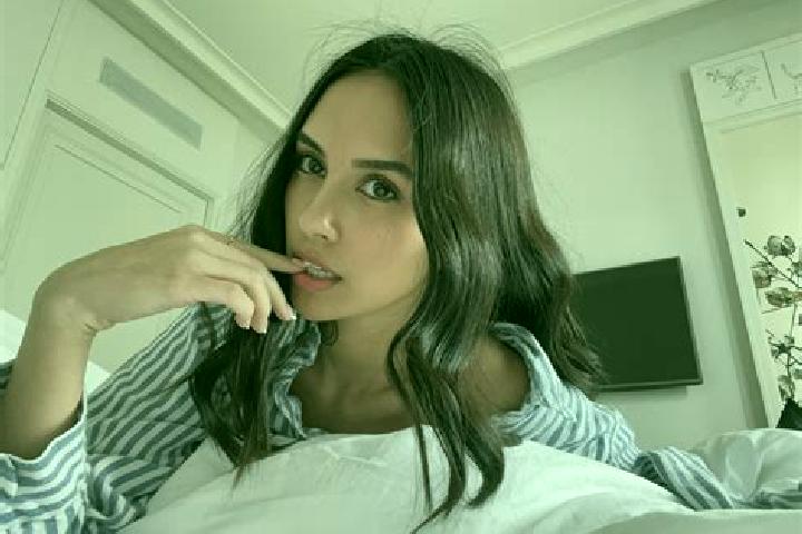 Willow, 21, a red green-eyed mixed companion based in Puerto General Nicolas Bravo (Filo de Caballos). Offering GFE, Travel Companion, Girlfriend Experience....