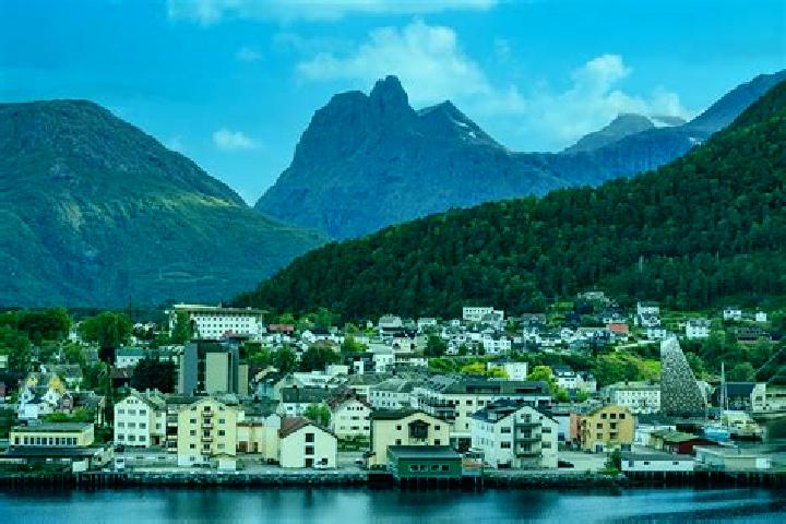 Willow, 21 — Escort in Andalsnes, Norway