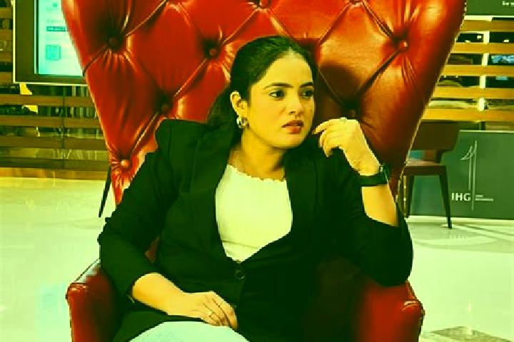 Willow, 21 — Escort in Tilpat, India