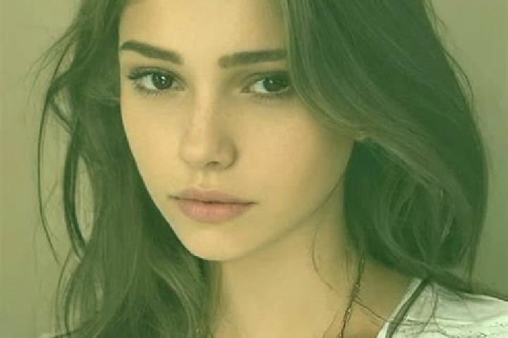 Willow, 22, a auburn hazel-eyed slavic companion based in Nakaloke. Offering BDSM, Overnight, Girlfriend Experience, Duos, Party Girl. Available for incall a...