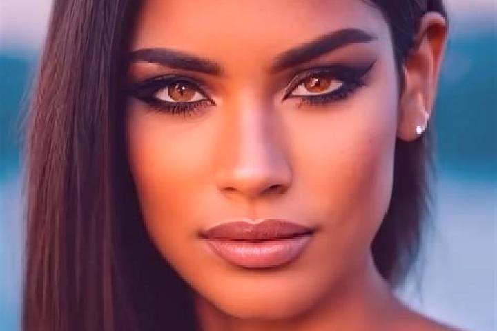 Willow, 22, a brunette amber-eyed latina companion based in Akproabo. Offering Fetish, Erotic Massage, 69. Available for incall and outcall, day and evening ...