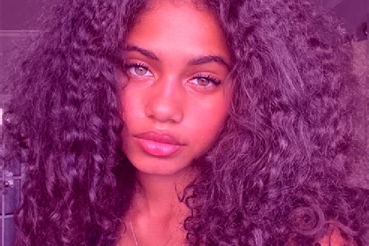 Willow, 22, a red blue-eyed ebony companion based in Lora de Estepa. Offering OWO, BDSM, Overnight, GFE. Available for incall and outcall, day and evening da...