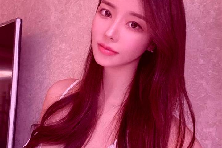Willow, 22 — Escort in Minawa, Japan