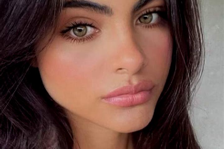 Willow, 23, a brunette dark-eyed middle eastern companion based in Varby. Offering Prostate Massage, Deep French Kissing, BDSM, Travel Companion. Available f...