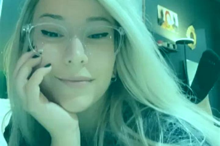 Willow, 23, a platinum blonde green-eyed caucasian companion based in San Lucas ( Pueblo Nuevo de Colan). Offering 69, Fetish, Deep French Kissing. Available...