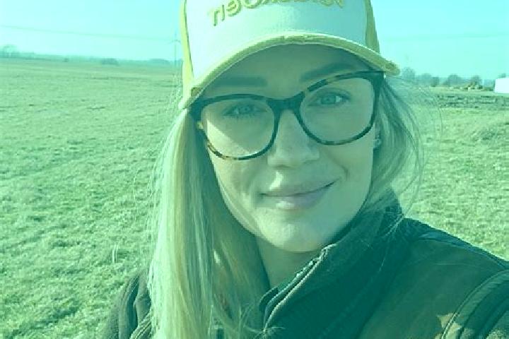 Willow, 23 — Escort in Loeddekoepinge, Sweden