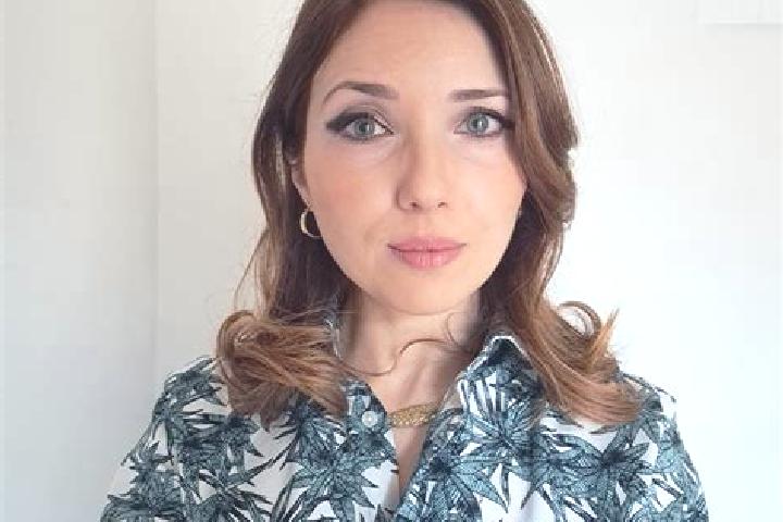 Willow, 23 — Escort in Santa Vittoria d Alba, Italy