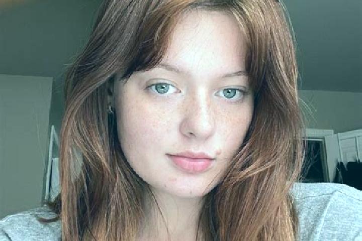 Willow, 24, a auburn brown-eyed caucasian companion based in Prakovce. Offering Prostate Massage, Travel Companion, Overnight, Fetish, Couples. Available for...