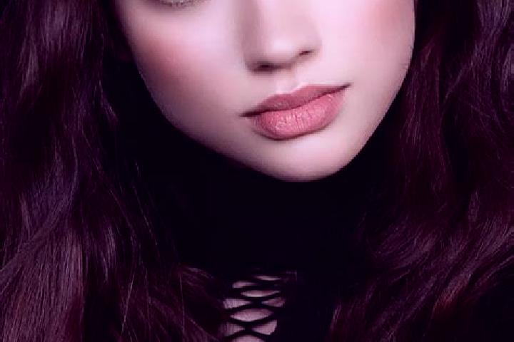 Willow, 24, a auburn dark-eyed european companion based in Pasolapida. Offering Party Girl, Massage, A-Level. Available for incall and outcall, overnight boo...