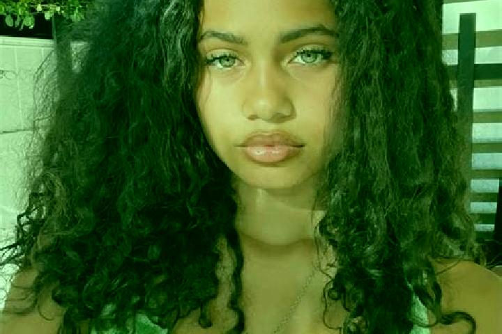 Willow, 24, a black green-eyed mixed companion based in Karees. Offering Travel Companion, Party Girl, Overnight. Available for incall and outcall, overnight...