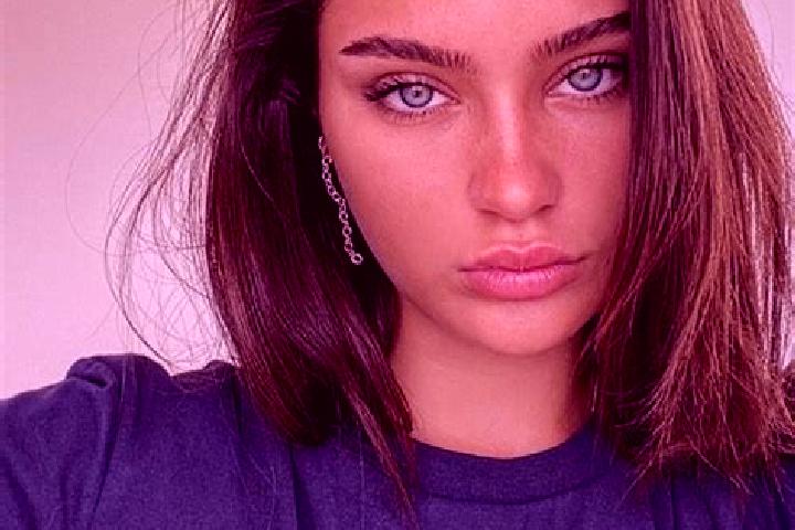 Willow, 24, a brunette dark-eyed mediterranean companion based in Dzibalchen. Offering Striptease, 69, Dinner Date. Available for incall and outcall, day and...