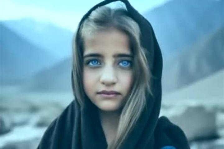 Willow, 24, a dark blonde grey-eyed middle eastern companion based in Chassignolles. Offering Massage, Overnight, Erotic Massage. Available for incall and ou...