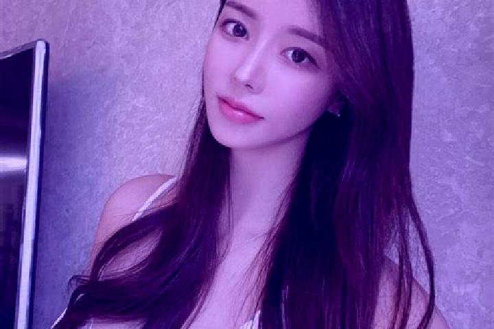 Willow, 24 — Escort in Hegeng, China