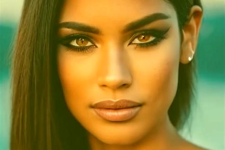 Willow, 26, a dark blonde dark-eyed latina companion based in Gladbeck. Offering Couples, Striptease. Available for incall and outcall, overnight bookings av...