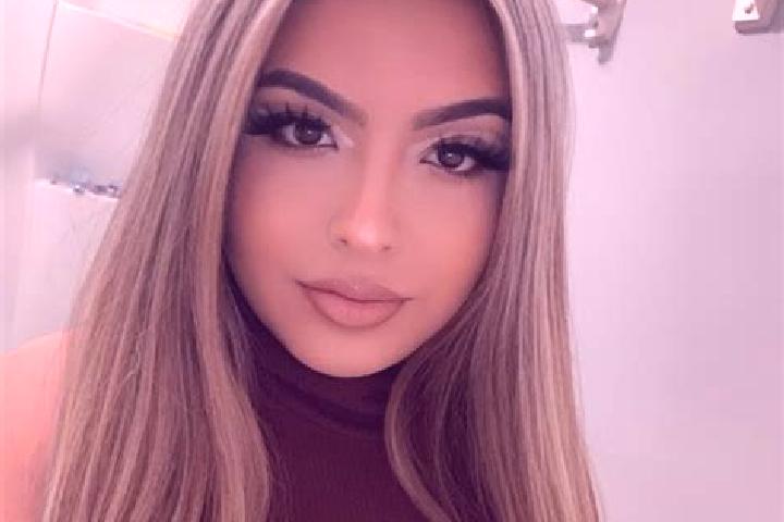 Willow, 27, a blonde amber-eyed latina companion based in South Hempstead. Offering Striptease, Fetish, Girlfriend Experience, OWO. Available for incall and ...