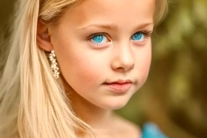 Willow, 27, a blonde blue-eyed asian companion based in Lundazi. Offering Fetish, Erotic Massage, A-Level, Deep French Kissing, Party Girl. Available for inc...