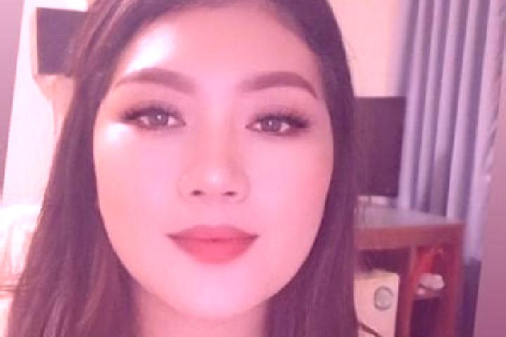 Willow, 28, a black grey-eyed asian companion based in Paranavai. Offering Fetish, CIM, Tantra. Available for incall and outcall, day and evening dates.