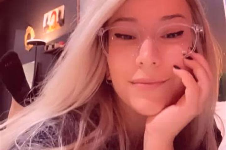 Willow, 28, a blonde dark-eyed ebony companion based in Muehlbach am Hochkoenig. Offering Girlfriend Experience, GFE, CIM. Available for incall and outcall, ...