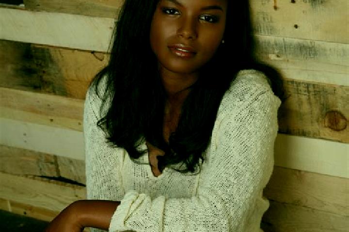 Willow, 28, a blonde dark-eyed ebony companion based in Sari-Solenzara. Offering Travel Companion, Overnight, 69, Party Girl. Available for incall and outcal...