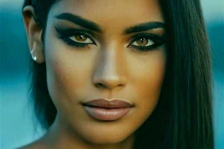 Willow, 28, a chestnut hazel-eyed latina companion based in Ulashan. Offering Prostate Massage, 69, Dinner Date. Available for incall and outcall, day and ev...