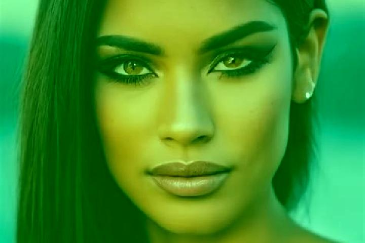 Willow, 28, a dark blonde hazel-eyed latina companion based in Tirabin al-Sana. Offering A-Level, Erotic Massage, 69. Available for incall and outcall, overn...