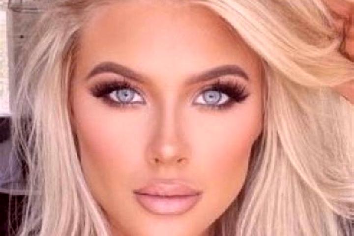 Willow, 28, a platinum blonde hazel-eyed european companion based in Lekaj. Offering 69, Duos, Striptease, Couples. Available for incall and outcall, overnig...