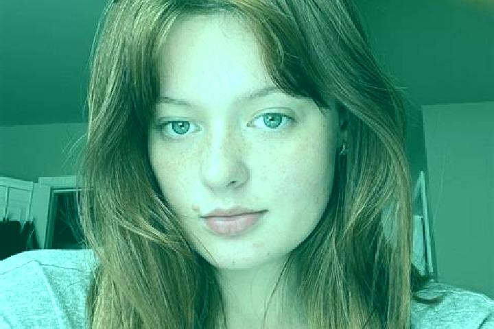 Willow, 29, a auburn amber-eyed caucasian companion based in Baifusi. Offering A-Level, Striptease, Massage. Available for incall and outcall, day and evenin...