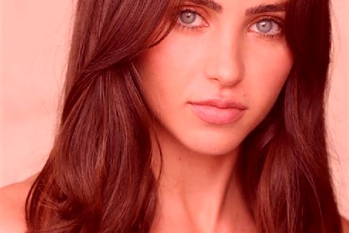Willow, 29, a brunette dark-eyed latina companion based in La Varenne. Offering Striptease, A-Level, Travel Companion, Girlfriend Experience. Available for i...