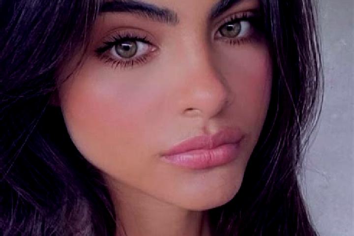 Willow, 30, a brunette green-eyed slavic companion based in Taulov. Offering Deep French Kissing, Party Girl, Striptease, Duos. Available for incall and outc...