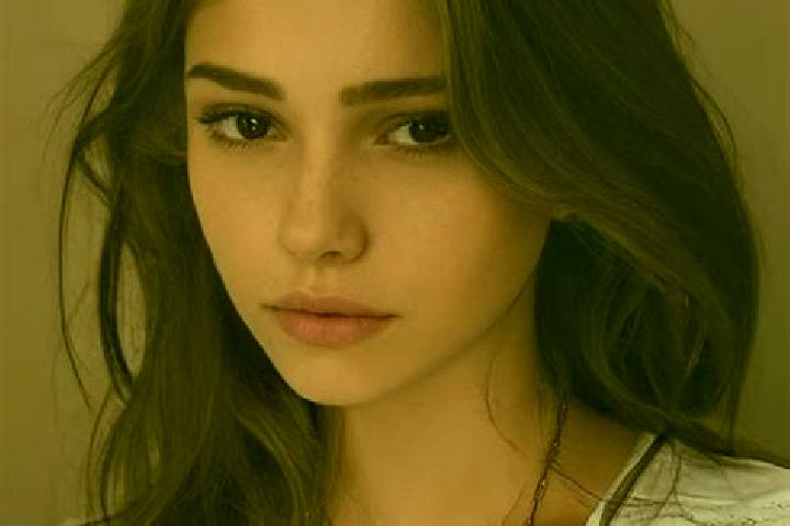 Willow, 30, a red grey-eyed slavic companion based in Peyrolles-en-Provence. Offering Tantra, Prostate Massage, Roleplay, BDSM. Available for incall and outc...