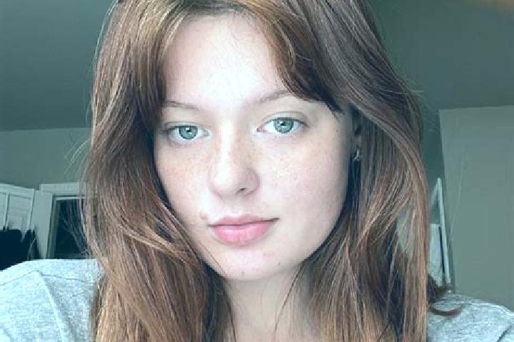 Willow, 31, a red grey-eyed european companion based in Beauvallon. Offering Tantra, OWO, Massage. Available for incall and outcall, overnight bookings avail...