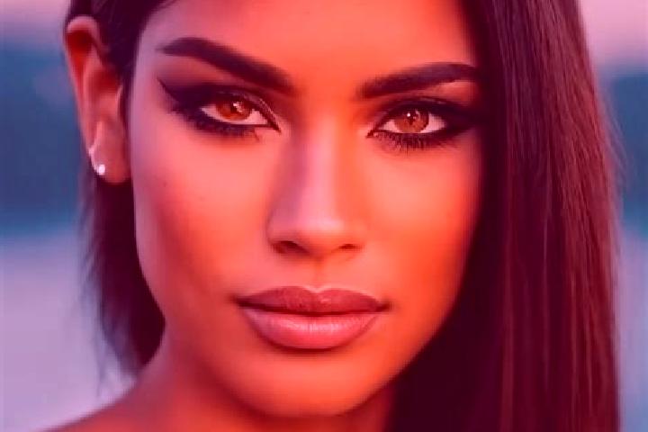 Willow, 32, a black grey-eyed latina companion based in Cocoru. Offering Girlfriend Experience, Roleplay, Fetish. Available for incall and outcall, overnight...