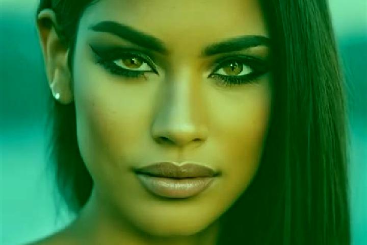 Willow, 33, a black amber-eyed latina companion based in Gudermes. Offering Duos, Striptease, 69. Available for incall and outcall, day and evening dates.