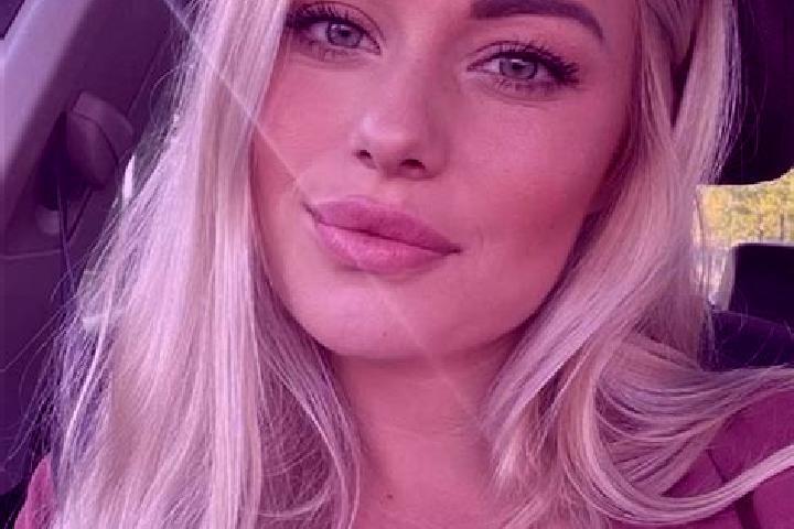 Willow, 33, a blonde hazel-eyed caribbean companion based in Mathi. Offering Domination, GFE, CIM. Available for incall and outcall, overnight bookings avail...