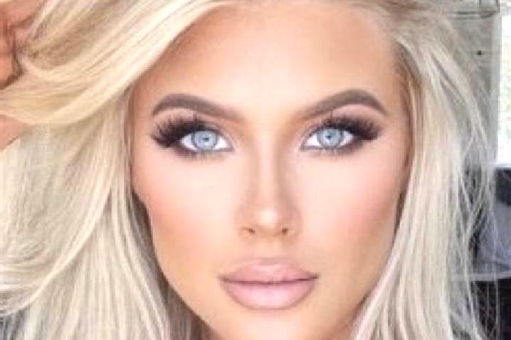 Willow, 33, a platinum blonde brown-eyed ebony companion based in Concho. Offering Duos, Dinner Date, A-Level. Available for incall and outcall, day and even...