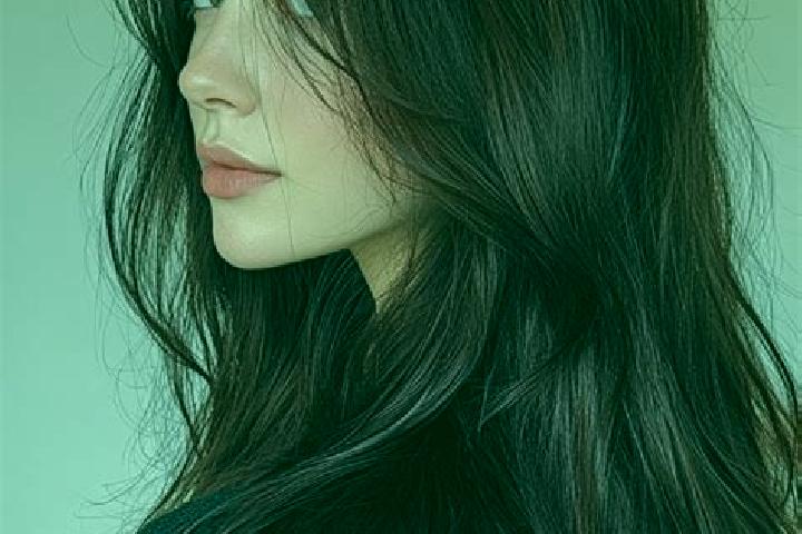 Willow, 34, a auburn brown-eyed mediterranean companion based in Moalboal. Offering BDSM, Domination, Overnight, GFE. Available for incall and outcall, day a...