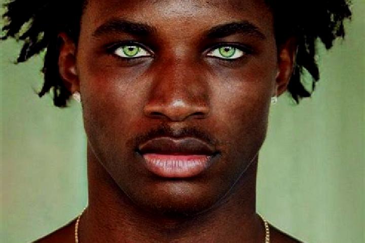 Willow, 34, a black green-eyed latina companion based in Lichtenau. Offering Erotic Massage, Striptease, Overnight, Fetish. Available for incall and outcall,...