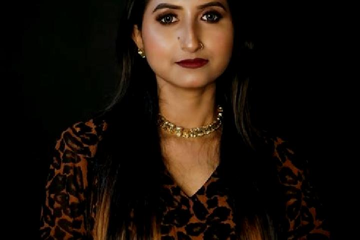 Willow, 34 — Escort in Dalkola, India
