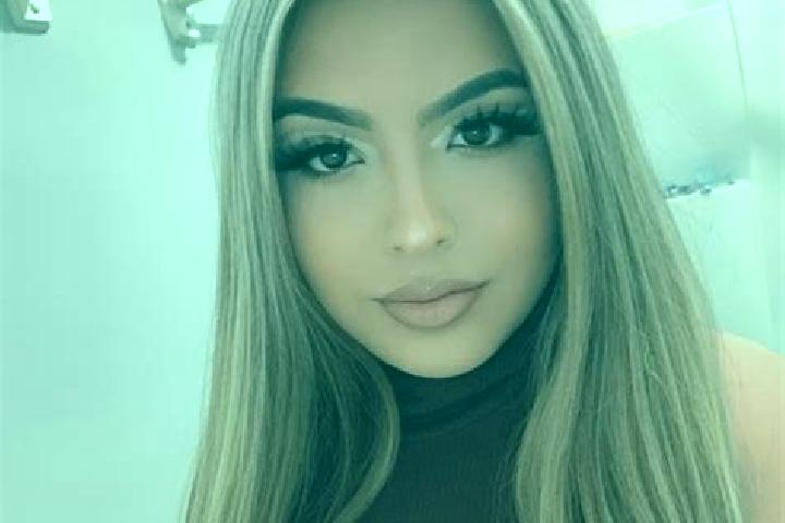 Willow, 35, a blonde amber-eyed latina companion based in Fuso. Offering Couples, Travel Companion, Party Girl. Available for incall and outcall, day and eve...