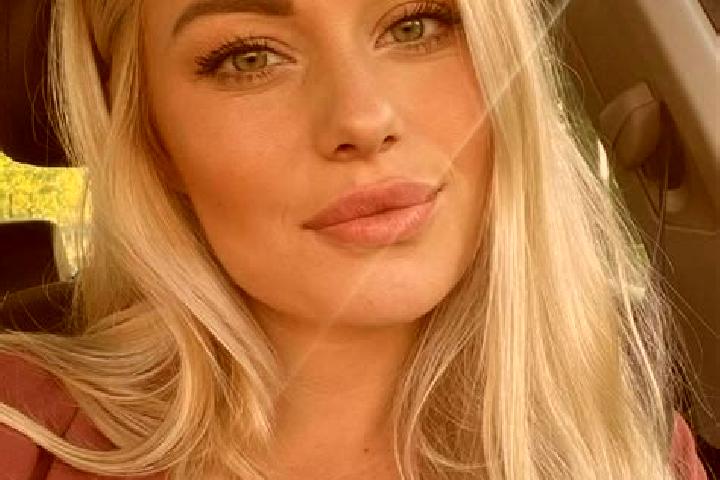 Willow, 36, a blonde hazel-eyed caucasian companion based in Acquanegra Cremonese. Offering Erotic Massage, Fetish, OWO. Available for incall and outcall, ov...