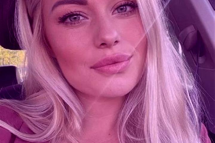 Willow, 36, a blonde hazel-eyed mixed companion based in Fort Irwin. Offering Party Girl, Couples, Domination, Erotic Massage. Available for incall and outca...