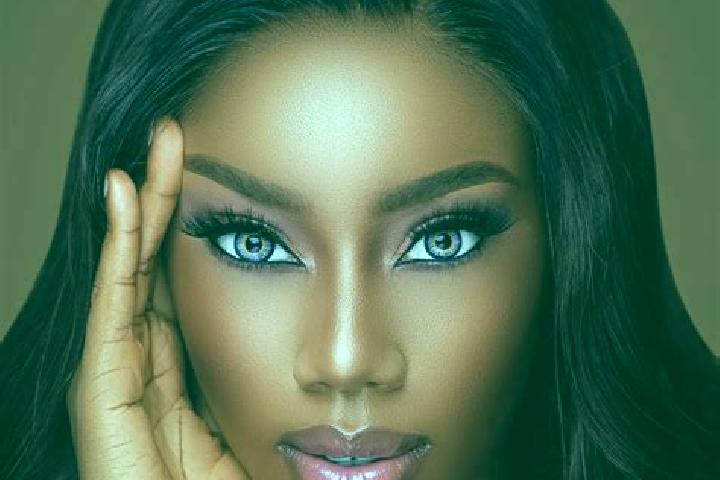 Willow, 36, a brunette blue-eyed ebony companion based in Los Muermos. Offering Travel Companion, Striptease, Dinner Date, GFE. Available for incall and outc...