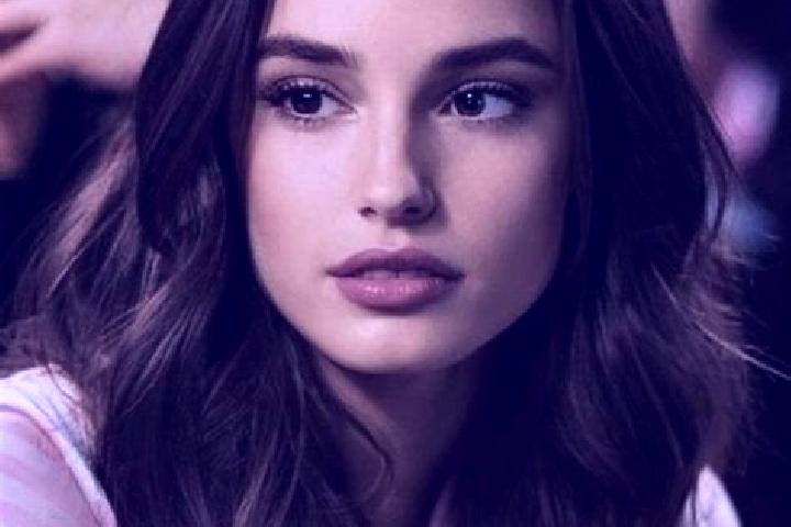 Willow, 36, a brunette brown-eyed european companion based in Moorestown-Lenola. Offering Party Girl, Duos, Girlfriend Experience, Deep French Kissing. Avail...