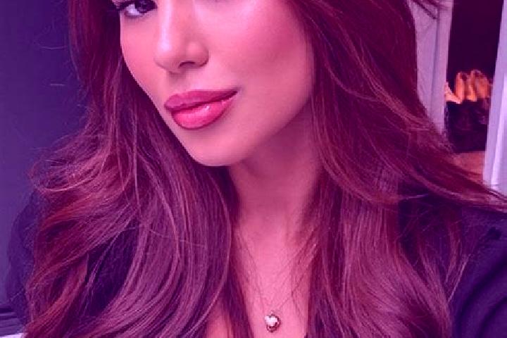Willow, 36, a chestnut brown-eyed latina companion based in Everett. Offering Massage, Erotic Massage, Domination, 69. Available for incall and outcall, day ...