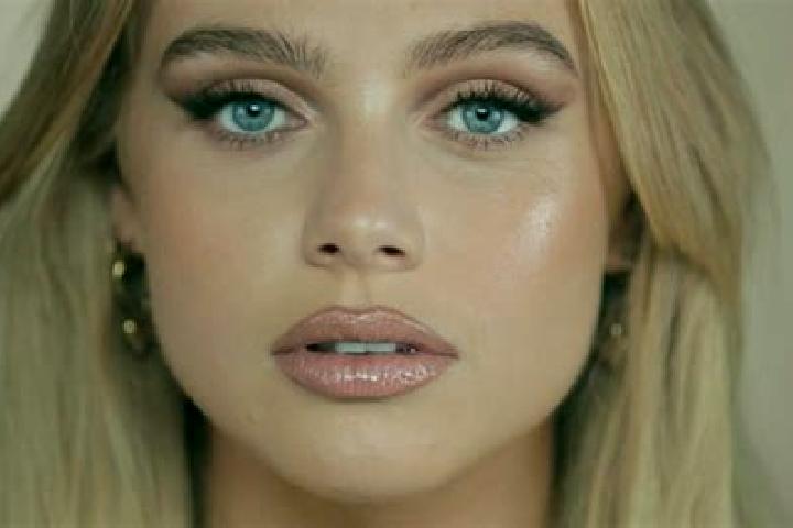 Willow, 36, a platinum blonde blue-eyed latina companion based in Sempeter v Savinjski Dolini. Offering Roleplay, 69, Travel Companion, A-Level. Available fo...