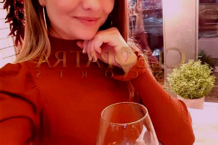 Willow, 36, a red green-eyed latina companion based in Fox Lake. Offering Dinner Date, Erotic Massage, OWO, Duos. Available for incall and outcall, overnight...