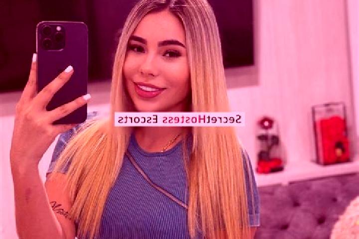 Willow, 36 — Escort in Santo Domingo Barrio Alto, Mexico